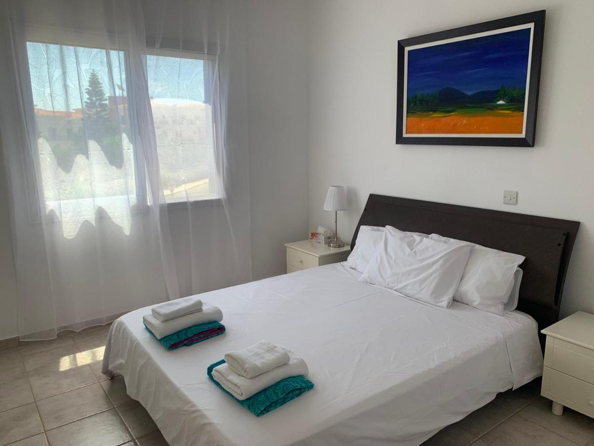 Kings Palace - Stylish, Modern 2 Bed With Sea Views Paphos Exterior photo